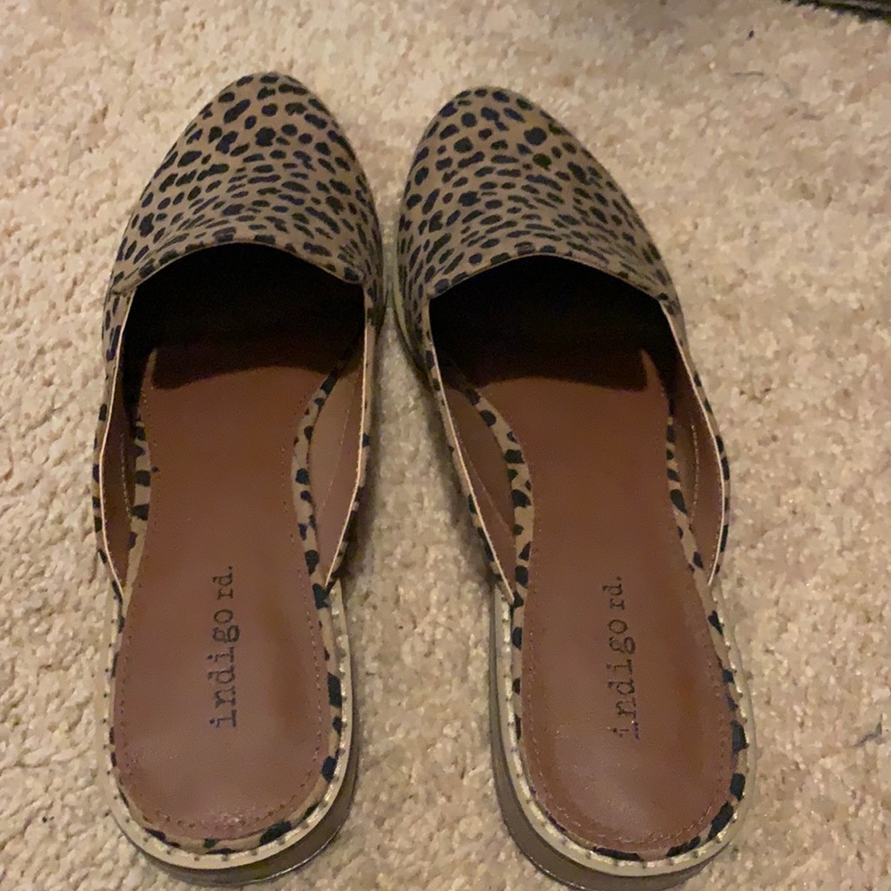 Leopard mules